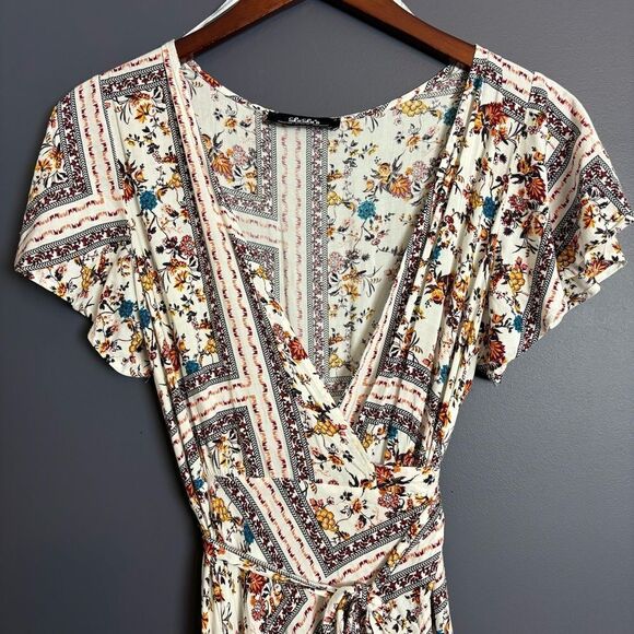 Lulus Playing Fleur Keeps Ivory Floral Bohemian Print Wrap Maxi Dress Sz. Small - Picture 5 of 16